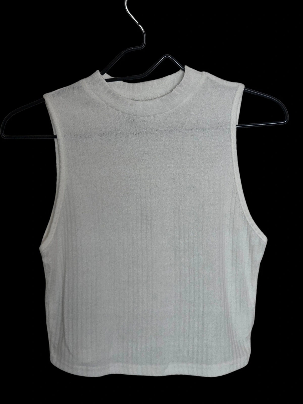 SHEIN White Ribbed Sleeveless Crop Top